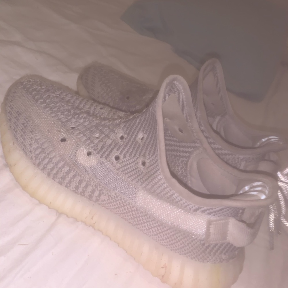 Yeezy 350 v2 size 6.5 non reflective